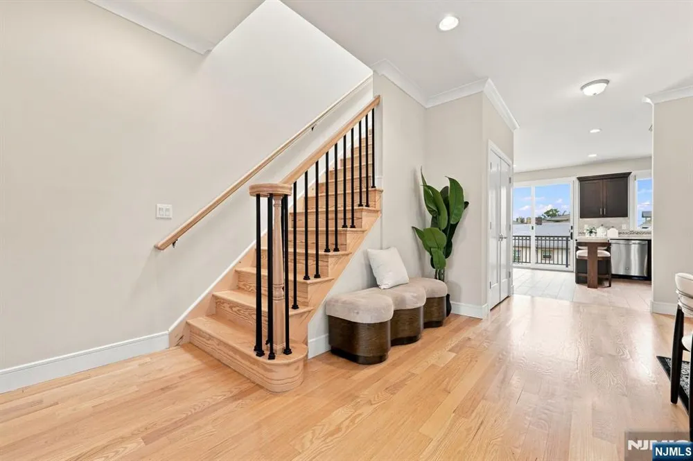 227 Lafayette Avenue B Cliffside Park, NJ 07010