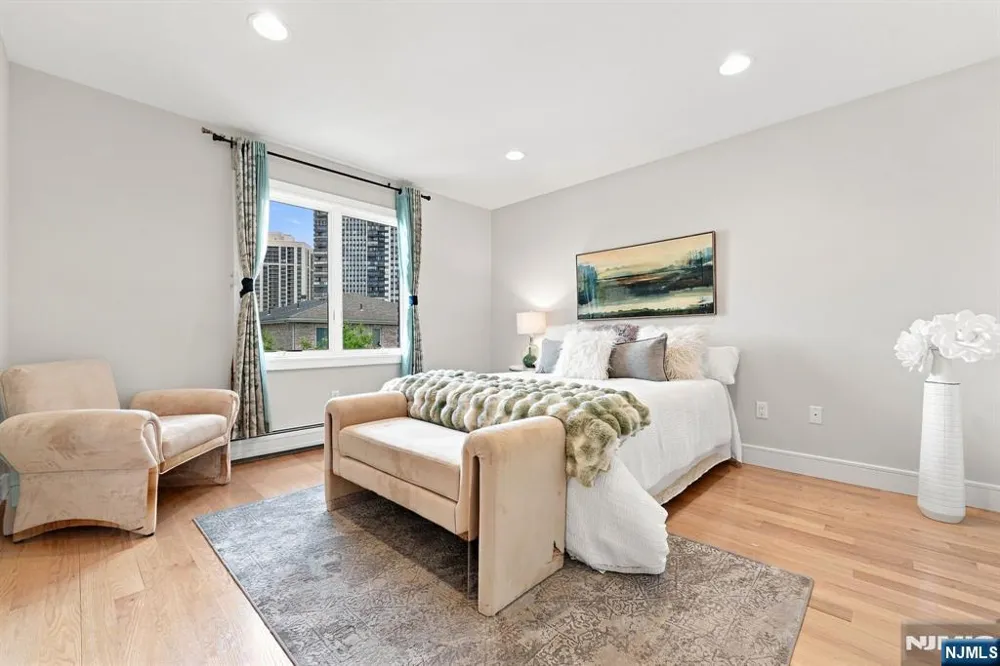 227 Lafayette Avenue B Cliffside Park, NJ 07010