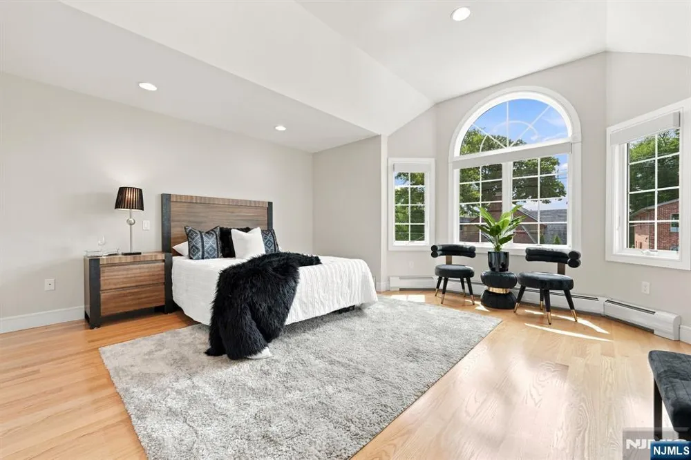 227 Lafayette Avenue B Cliffside Park, NJ 07010