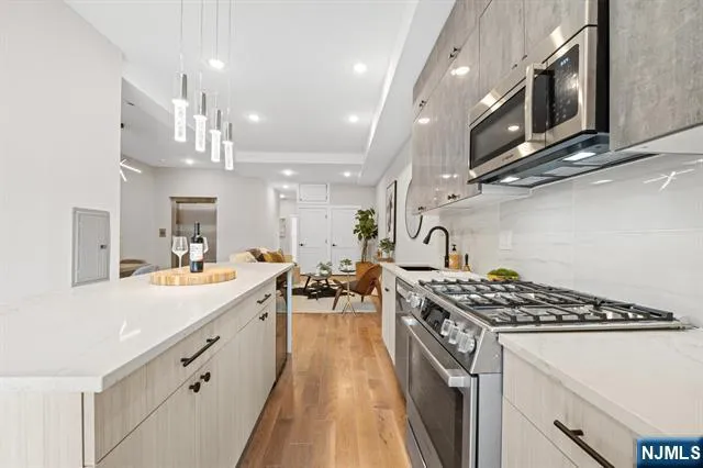 545 Palisade Avenue 2 Jersey City, NJ 07307