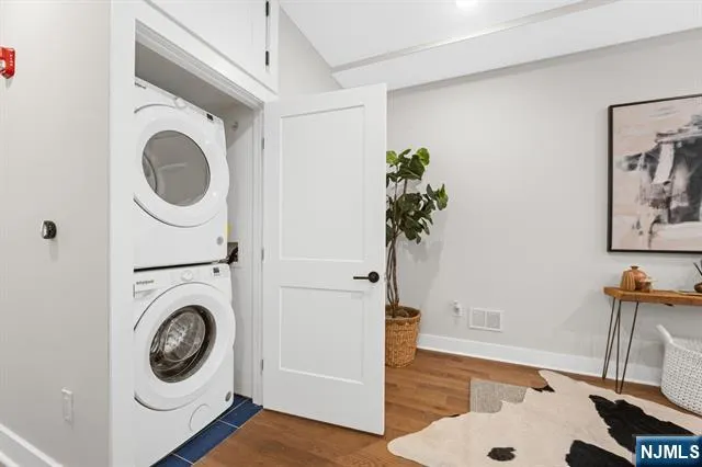 545 Palisade Avenue 2 Jersey City, NJ 07307