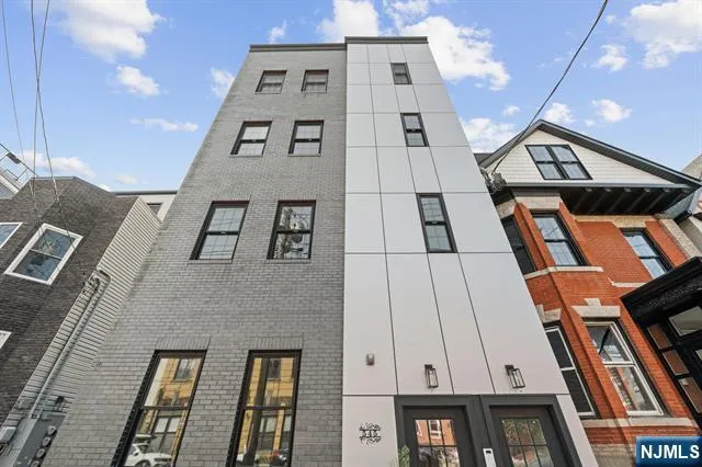 545 Palisade Avenue 2 Jersey City, NJ 07307