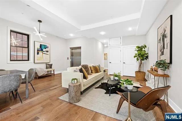 545 Palisade Avenue 2 Jersey City, NJ 07307