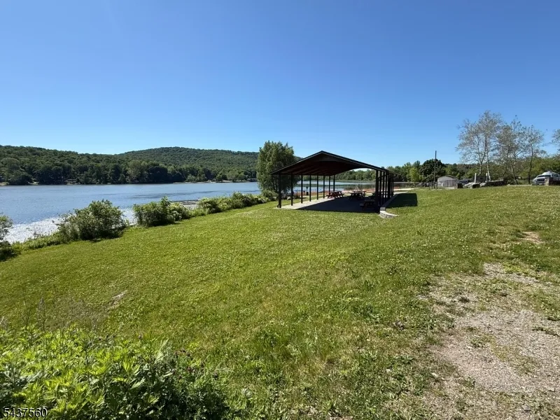 144 Lakeside Dr #5 Unit 5 Liberty, NJ 07823