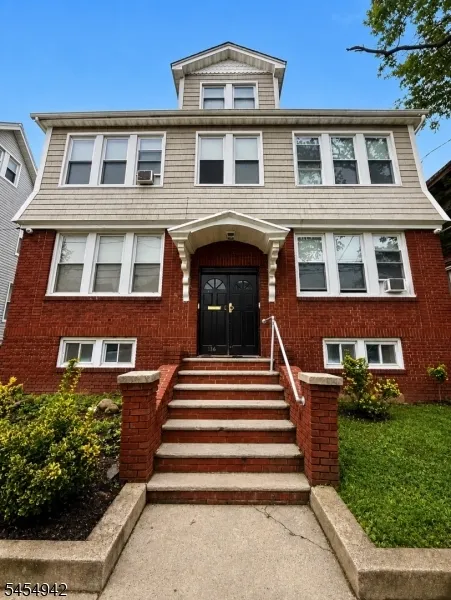 138 Vermont Ave #2L Unit 2L Newark City, NJ 07106