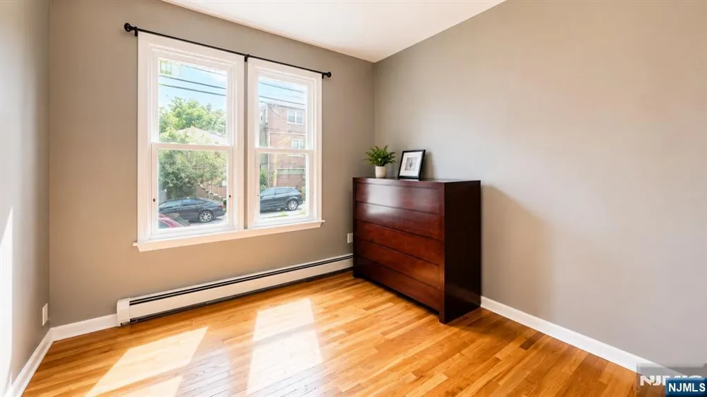 305 Cator Avenue 101 Jersey City, NJ 07305