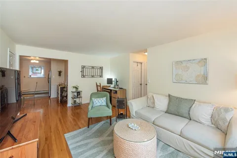 37 Espy Road 7A