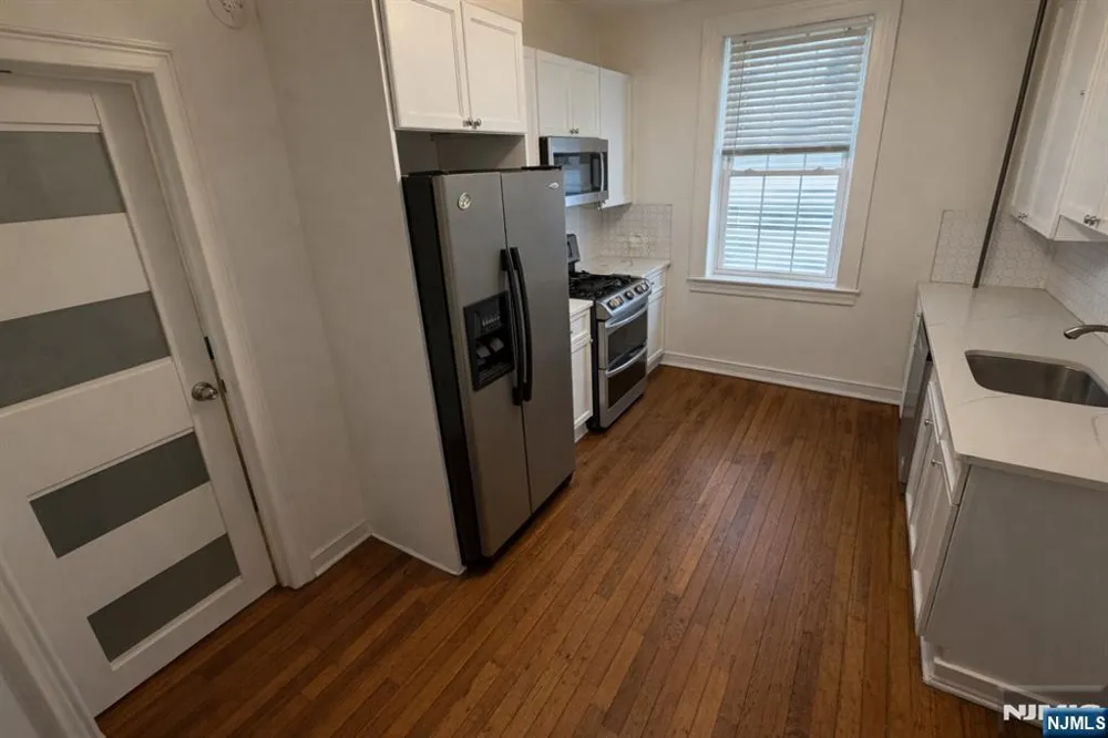 325 79th Street 23 North Bergen, NJ 07047