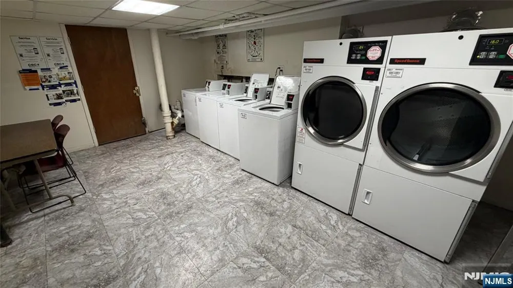 325 79th Street 23 North Bergen, NJ 07047