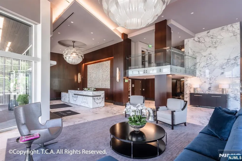 800 Ave At Port Imperial 318 Weehawken, NJ 07086