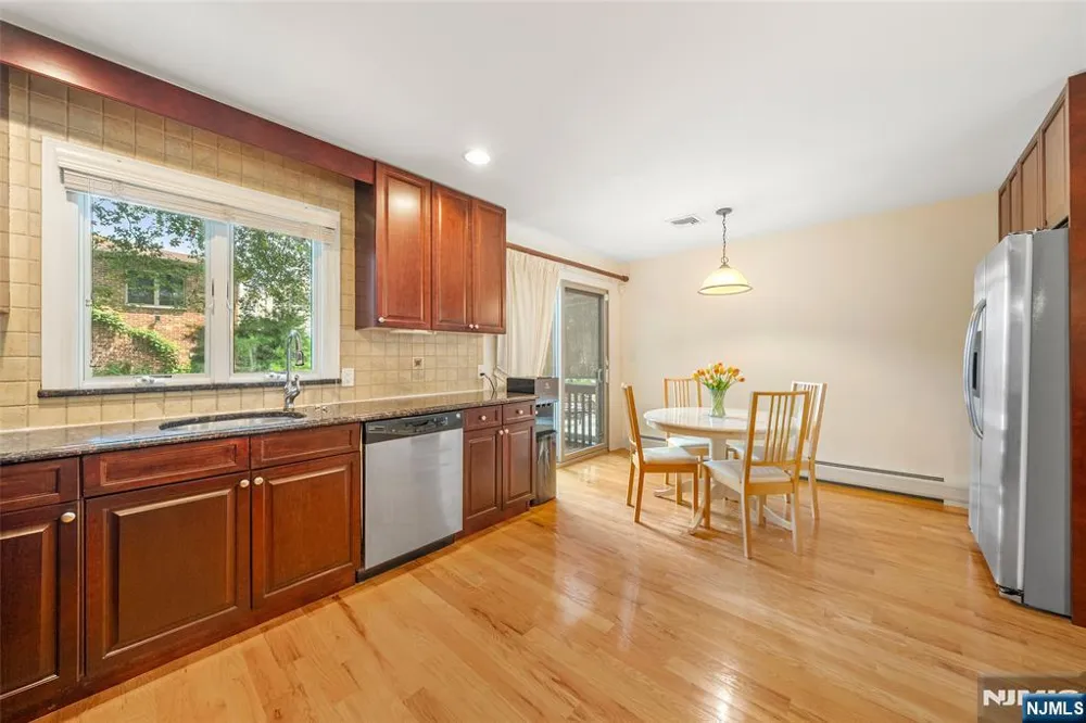 233 Knox Avenue C0001 Cliffside Park, NJ 07010