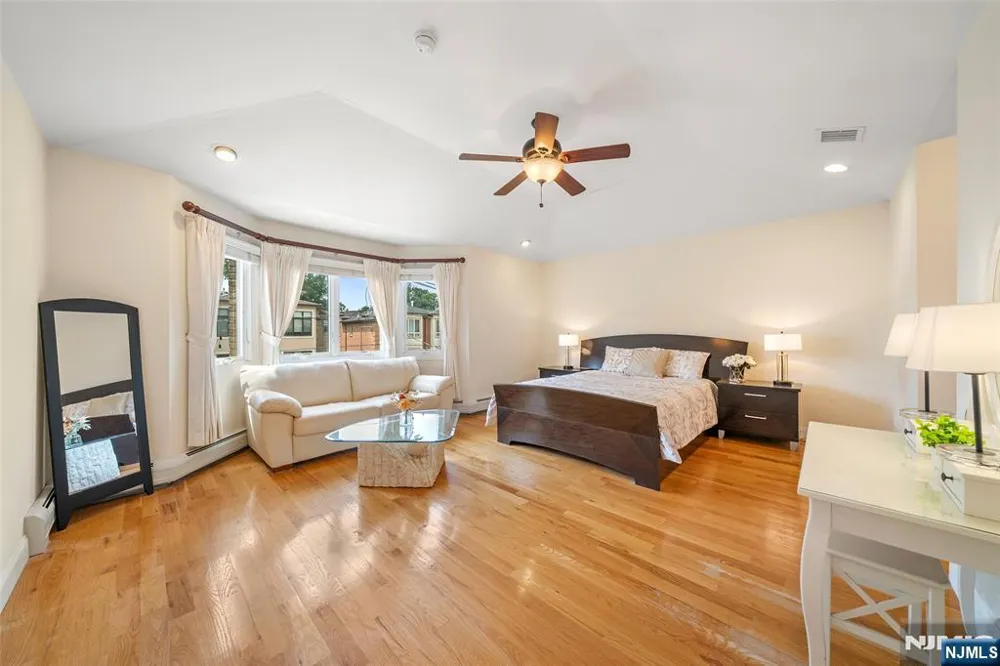 233 Knox Avenue C0001 Cliffside Park, NJ 07010
