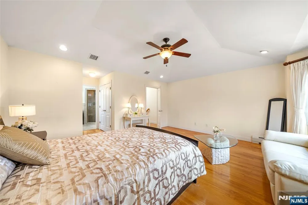 233 Knox Avenue C0001 Cliffside Park, NJ 07010