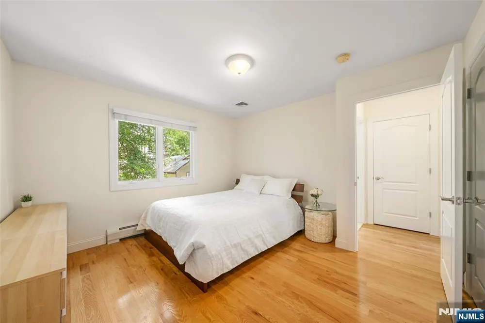 233 Knox Avenue C0001 Cliffside Park, NJ 07010