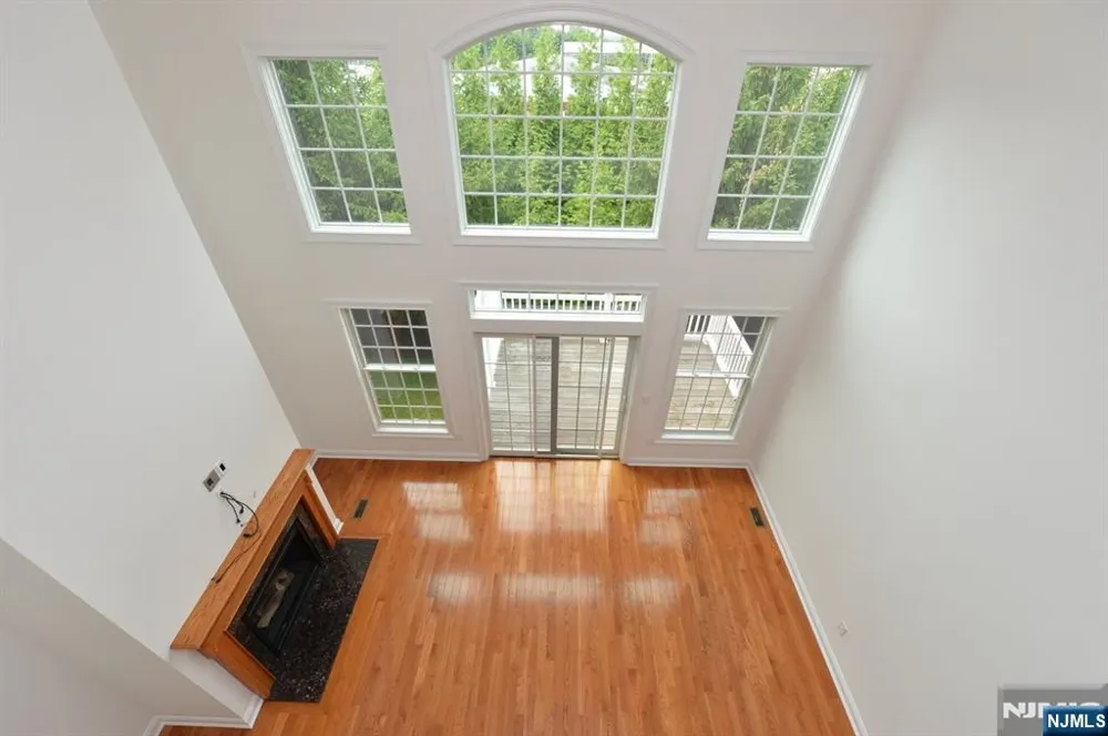 99 Windsor Lane Ramsey, NJ 07446
