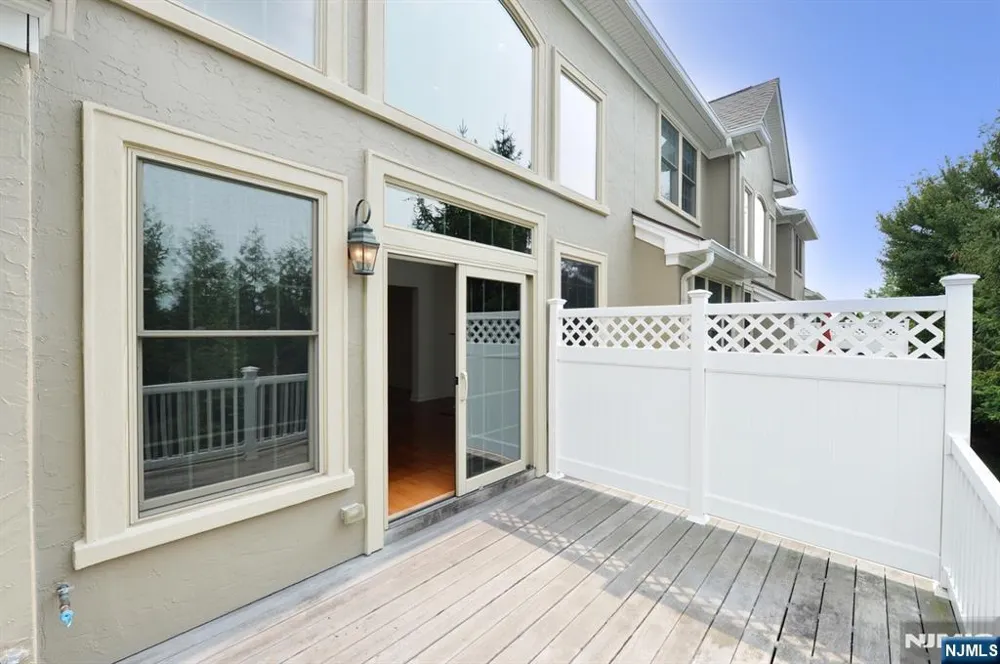 99 Windsor Lane Ramsey, NJ 07446