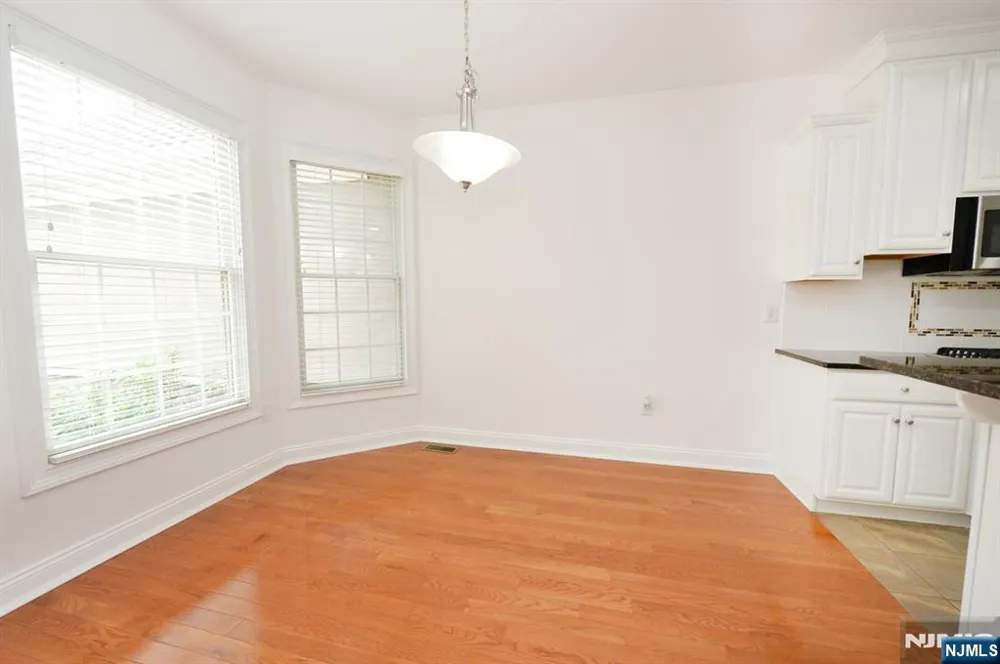 99 Windsor Lane Ramsey, NJ 07446