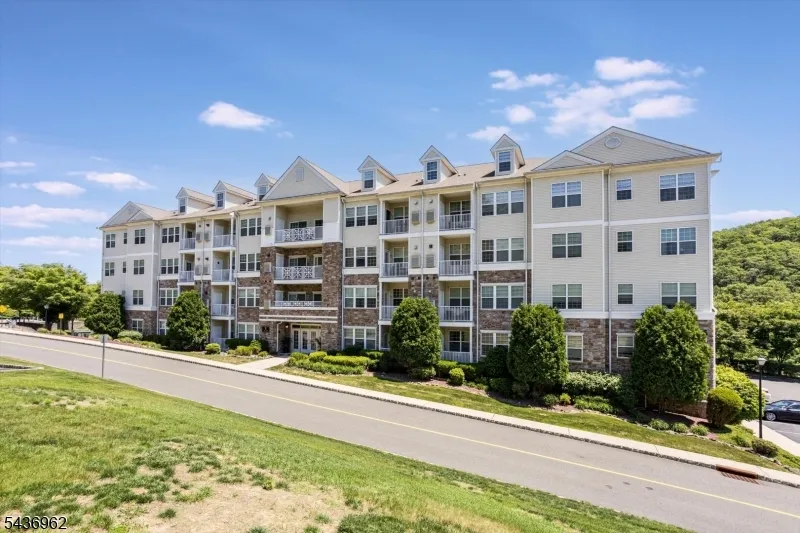 5405 Sanctuary Blvd #5405 Unit 5405 Riverdale, NJ 07457