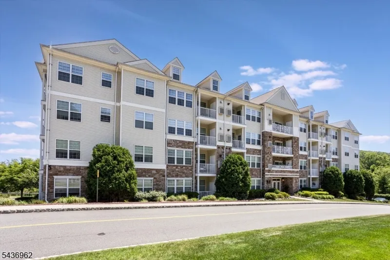 5405 Sanctuary Blvd #5405 Unit 5405 Riverdale, NJ 07457