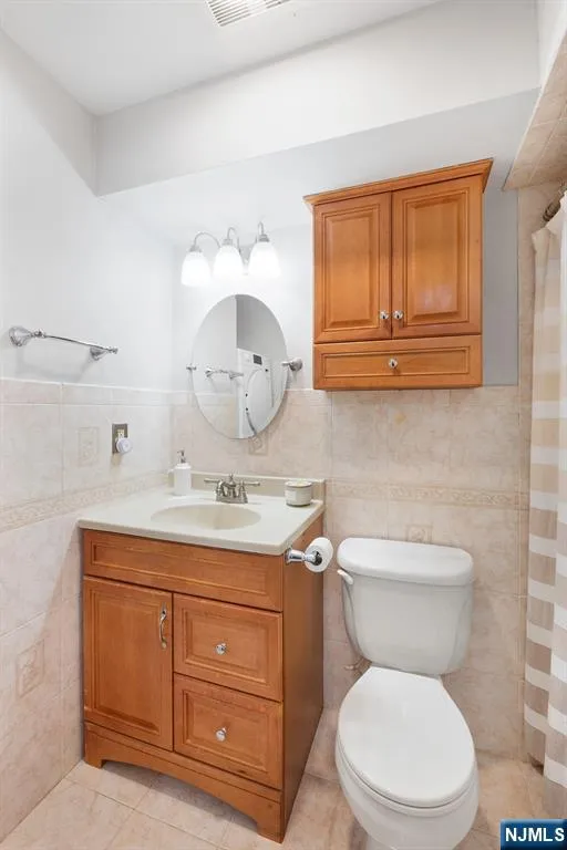102 West Ridge Mews Wood Ridge, NJ 07075