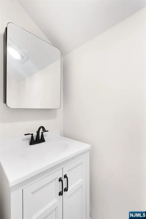 102 West Ridge Mews Wood Ridge, NJ 07075