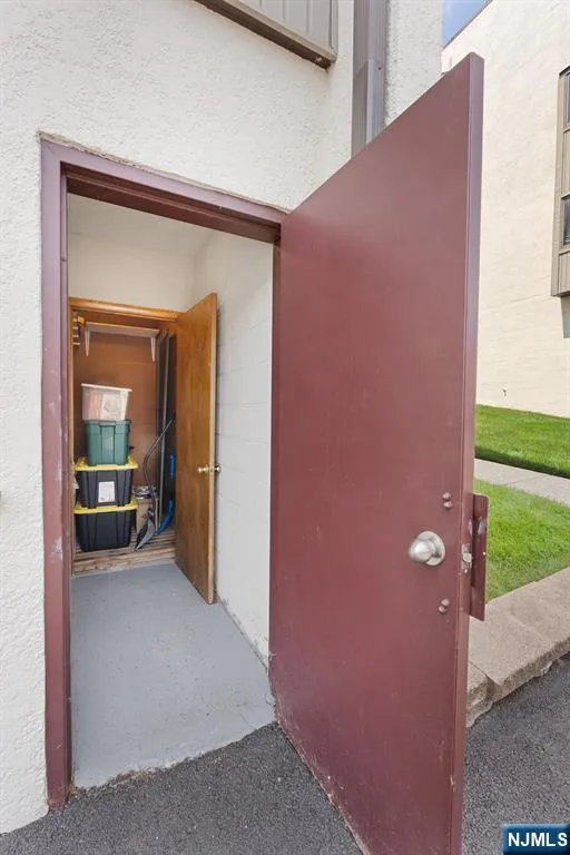 102 West Ridge Mews Wood Ridge, NJ 07075