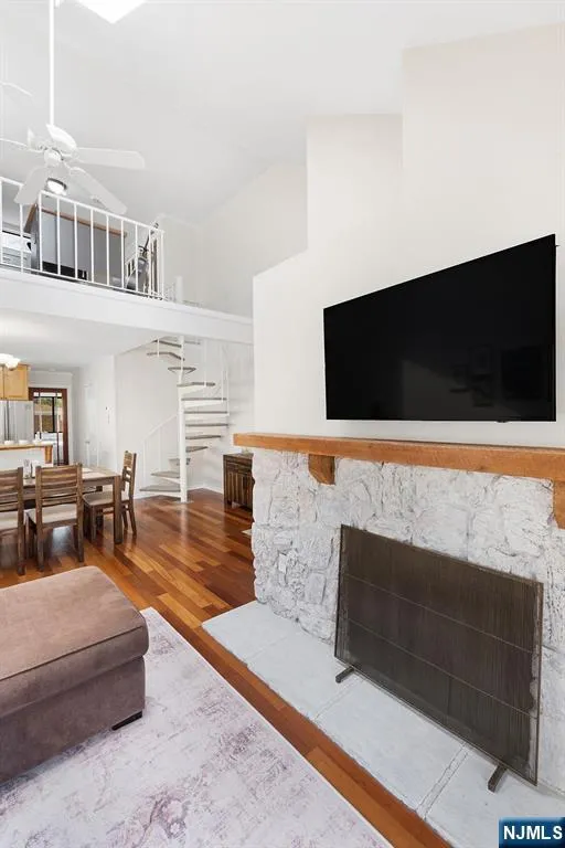 102 West Ridge Mews Wood Ridge, NJ 07075