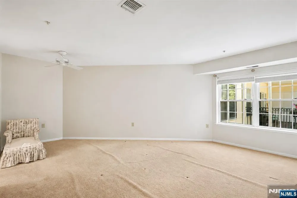 401 Dercole 211 Norwood, NJ 07648