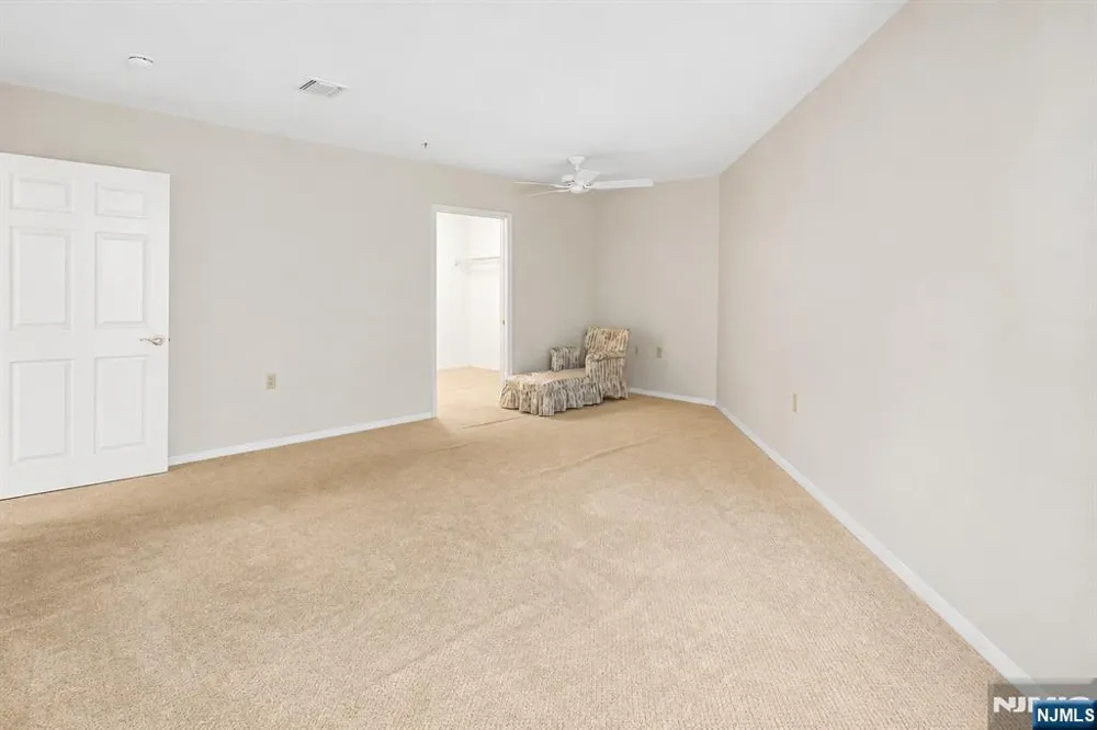 401 Dercole 211 Norwood, NJ 07648