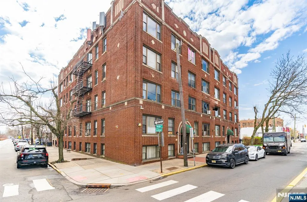 1870 John F Kennedy Boulevard 4F Jersey City, NJ 07304