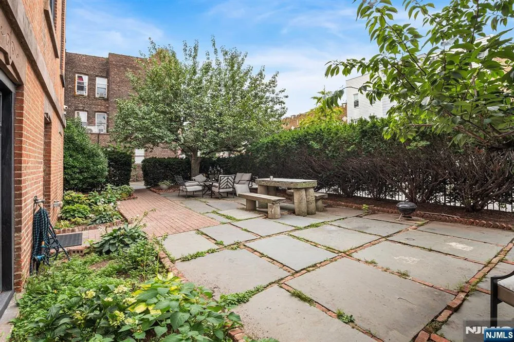 464 Central Avenue A6 Jersey City, NJ 07307
