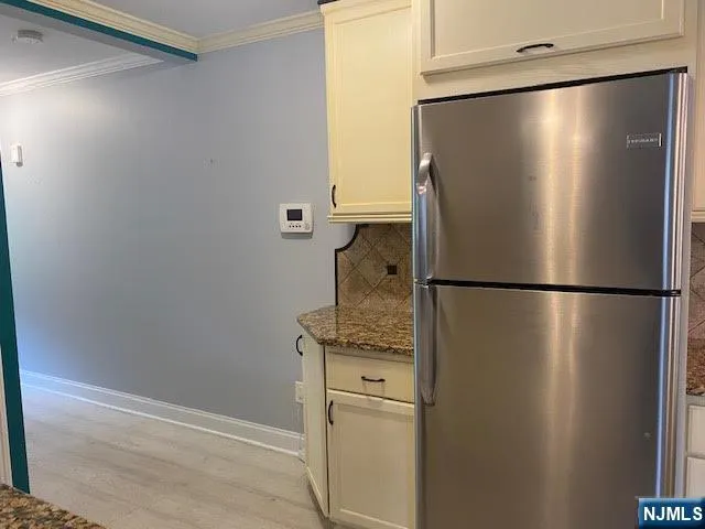 5 Sugar Loaf Court 8 Vernon, NJ 07462