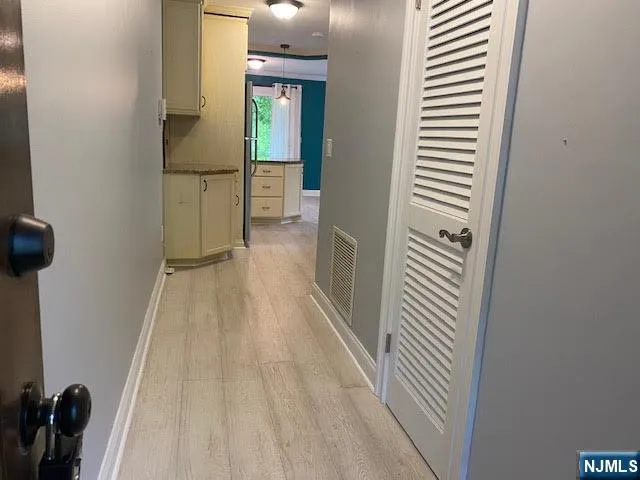 5 Sugar Loaf Court 8 Vernon, NJ 07462