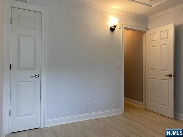5 Sugar Loaf Court 8 Vernon, NJ 07462