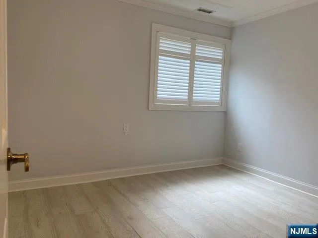 5 Sugar Loaf Court 8 Vernon, NJ 07462