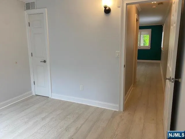 5 Sugar Loaf Court 8 Vernon, NJ 07462