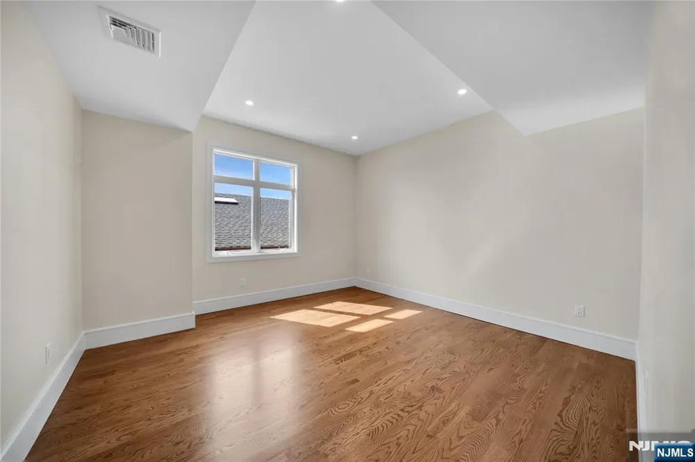 686 Probst Avenue B Fairview, NJ 07022