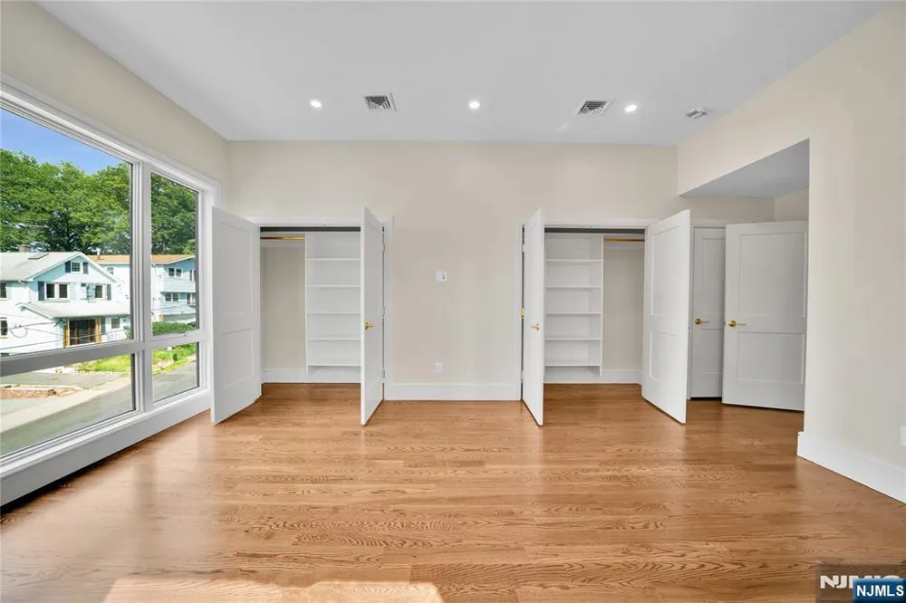 686 Probst Avenue A Fairview, NJ 07022