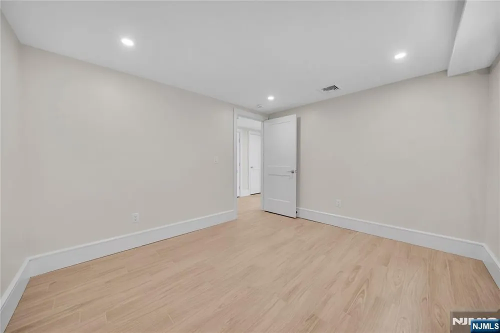 686 Probst Avenue A Fairview, NJ 07022