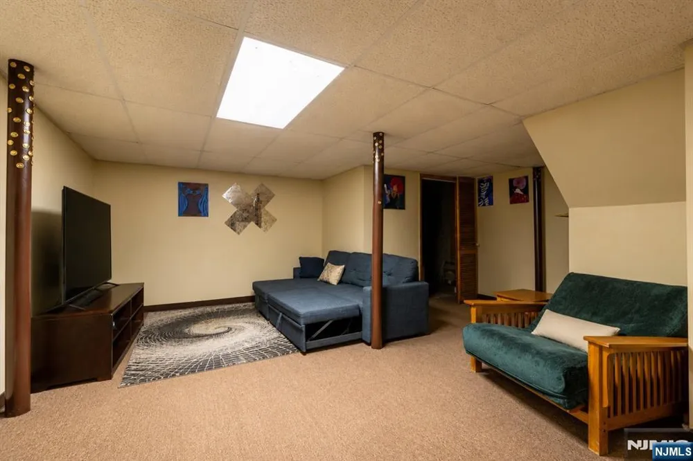 265 Rosa Parks Boulevard Paterson, NJ 07501