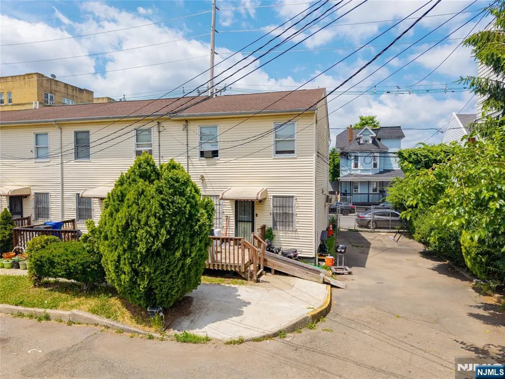 265 Rosa Parks Boulevard Paterson, NJ 07501