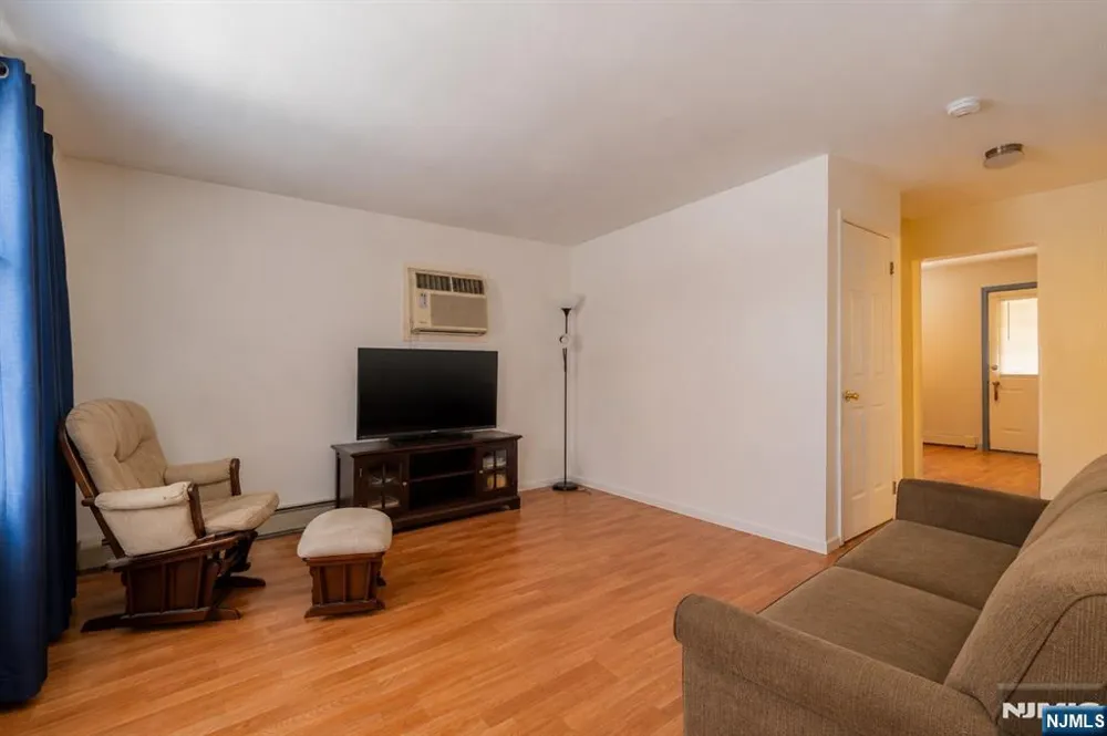 265 Rosa Parks Boulevard Paterson, NJ 07501