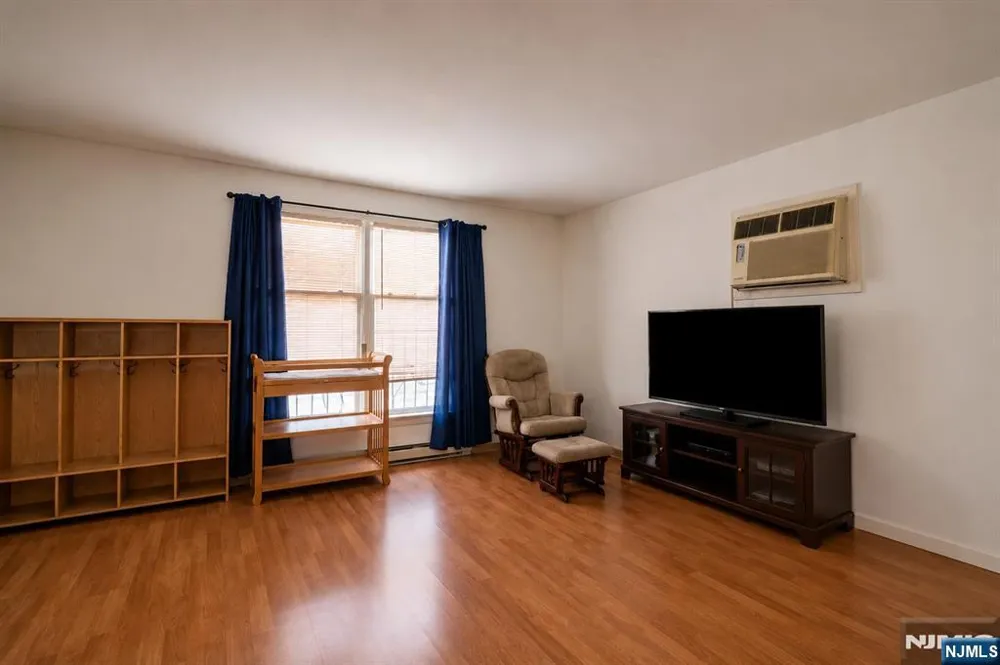 265 Rosa Parks Boulevard Paterson, NJ 07501
