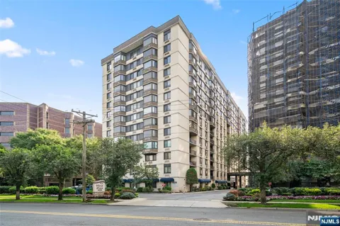 326 Prospect Avenue 8J