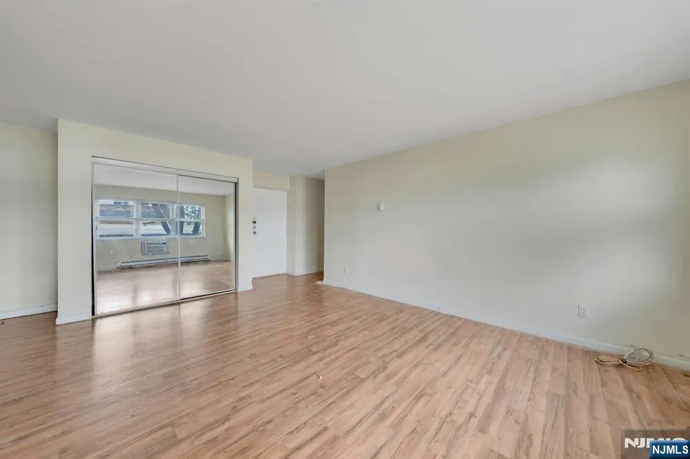 205 Bergen Turnpike 2A Ridgefield Park, NJ 07660