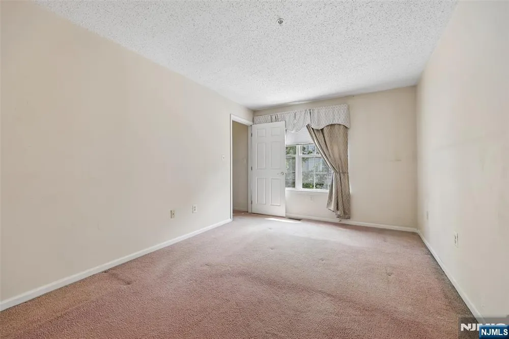144 Prestwick Way 144 Edison, NJ 08820