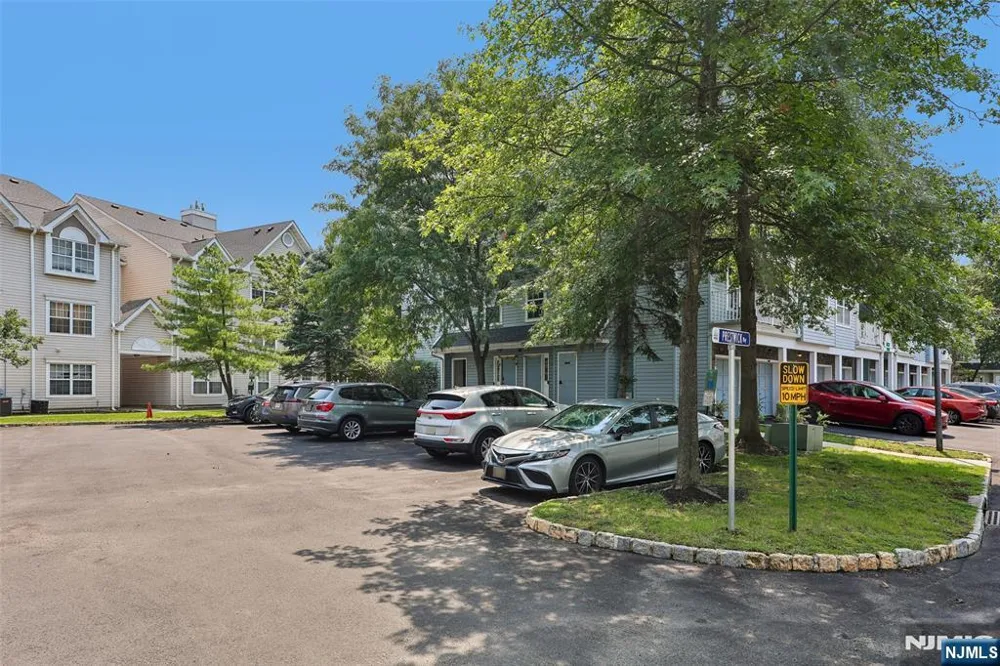 144 Prestwick Way 144 Edison, NJ 08820
