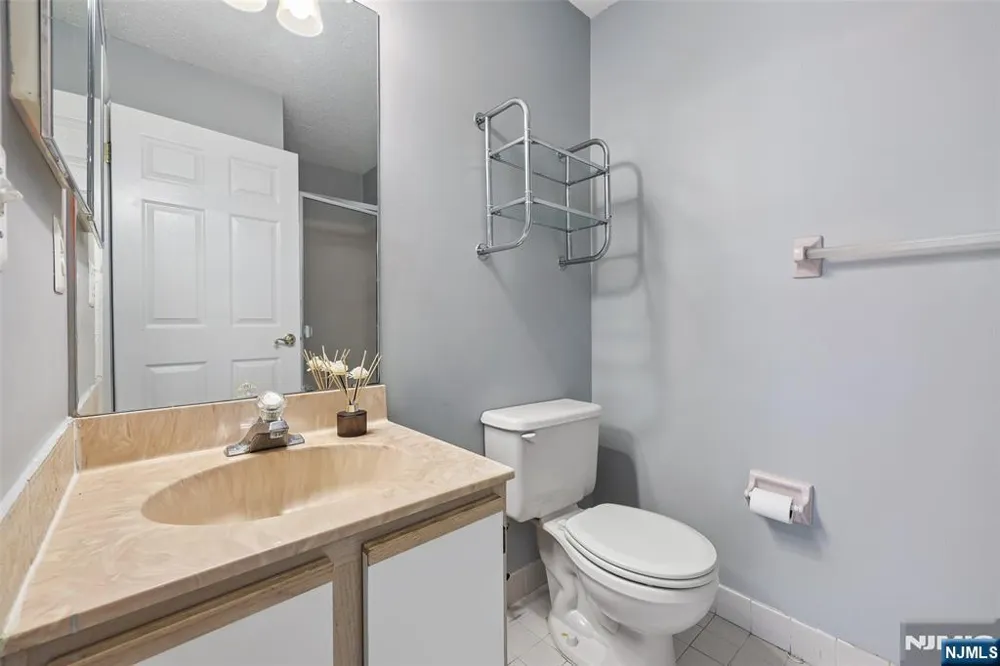144 Prestwick Way 144 Edison, NJ 08820