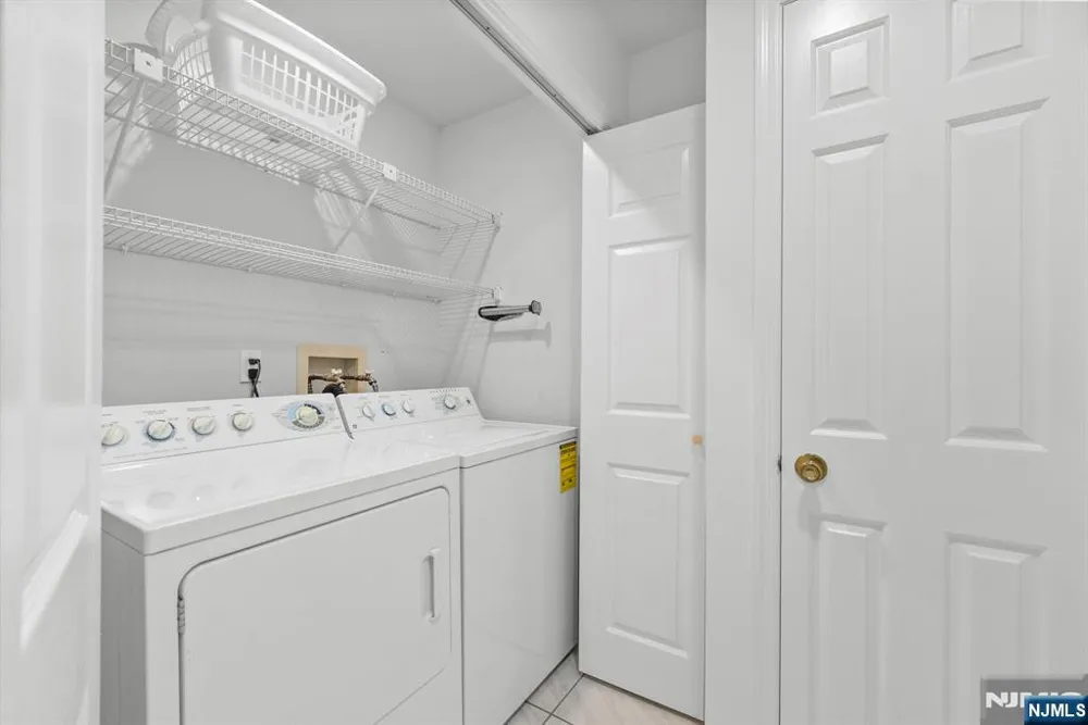 239 Westervelt Lane Mahwah, NJ 07430
