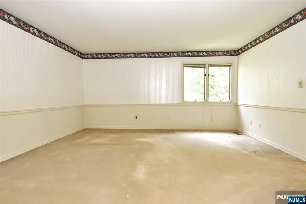 281 E Vista View Drive Mahwah, NJ 07430